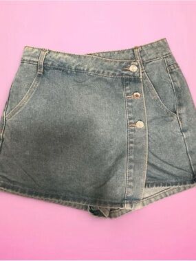 🌸Asymmetrical Button-Front Denim Skort in Light Blue